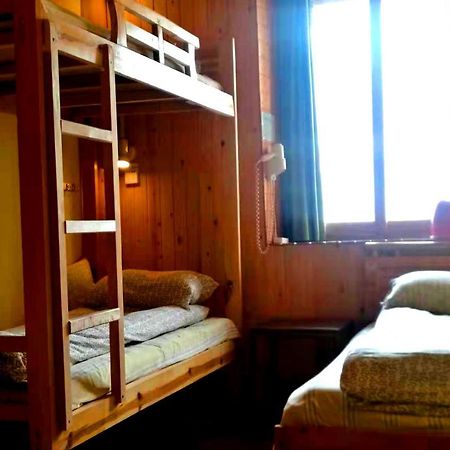 Shangri-La Lao Shay Youth Hostel Bagian luar foto