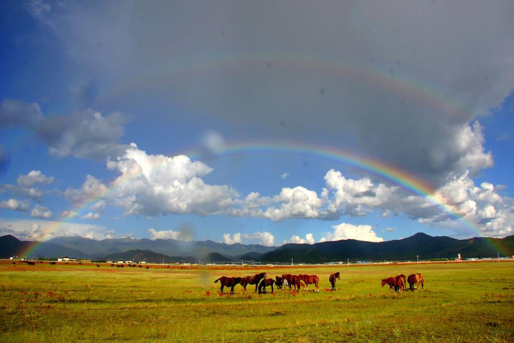 Shangri-La Lao Shay Youth Hostel Bagian luar foto