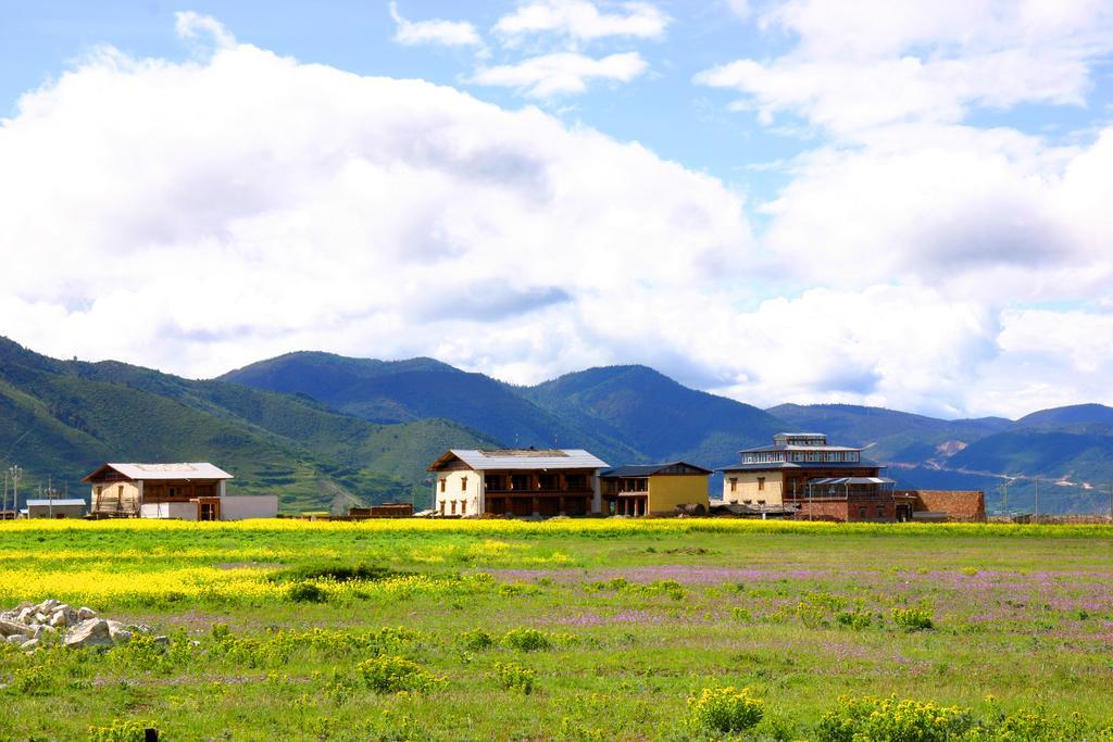 Shangri-La Lao Shay Youth Hostel Bagian luar foto