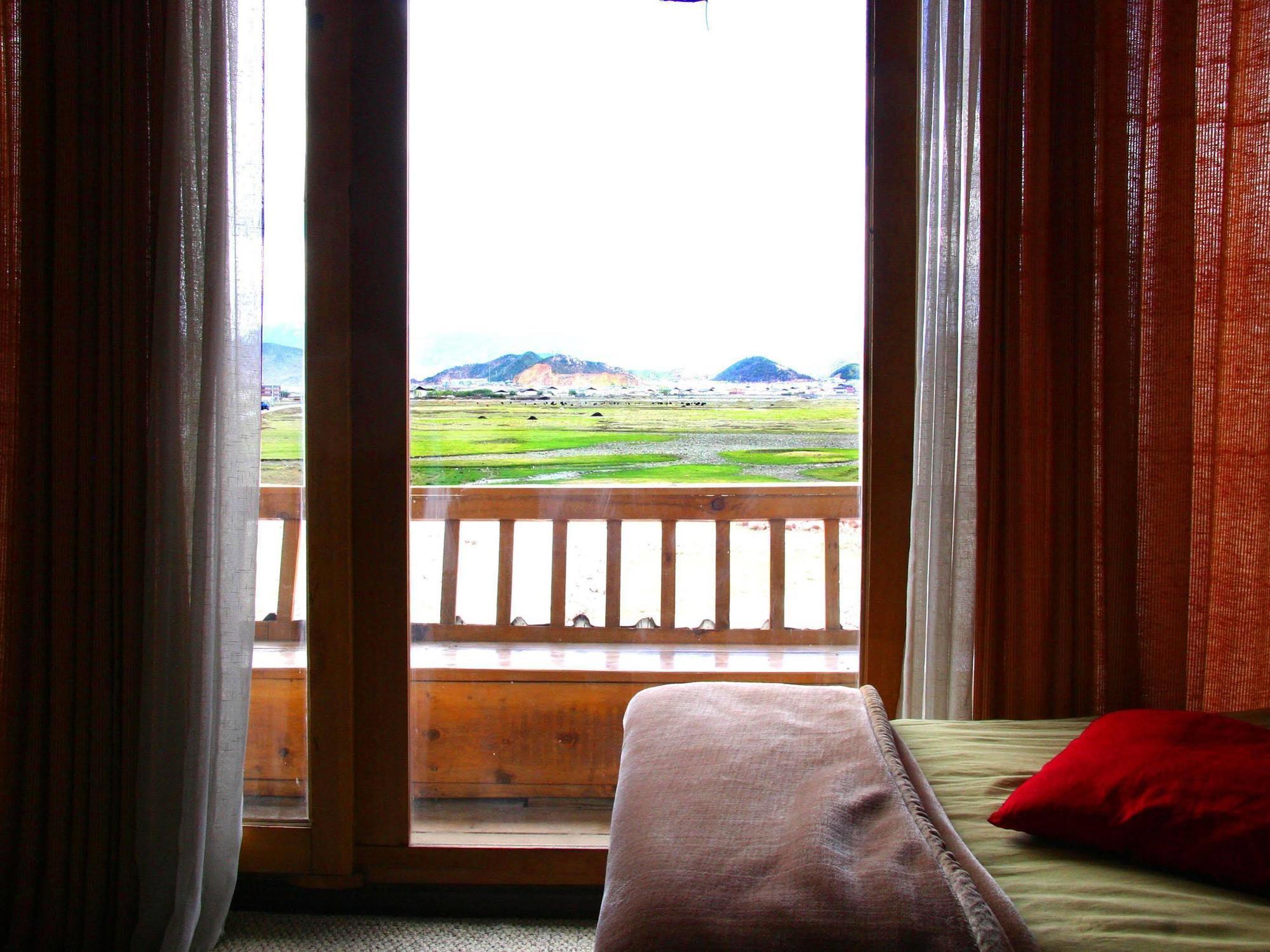 Shangri-La Lao Shay Youth Hostel Bagian luar foto